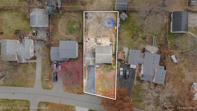 Building Photo - 33533 Rhonswood St