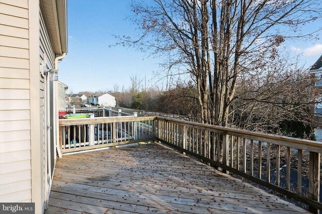 Building Photo - 207 Chesterbrook Ct