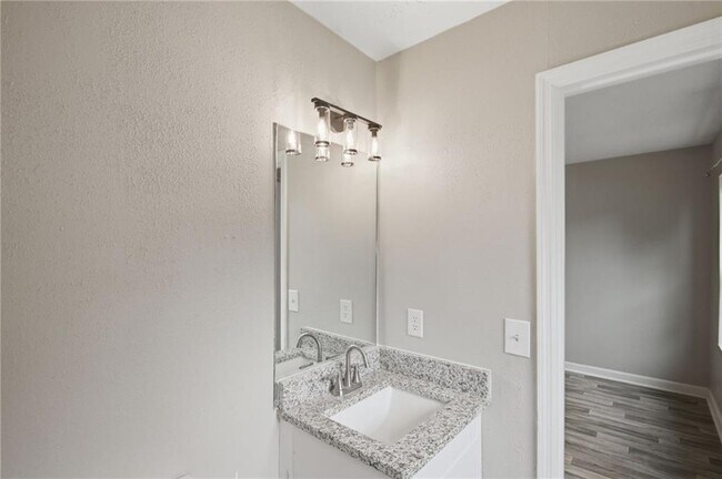 Building Photo - 218 Mill Creek Pl