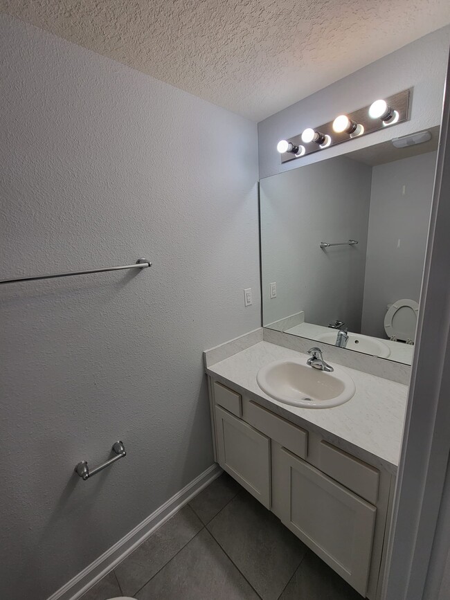 Building Photo - 7635 Legacy Trl