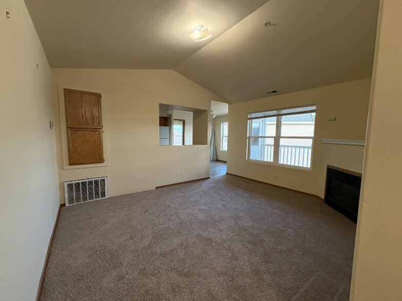 Building Photo - 6305 Chapel Hill Blvd