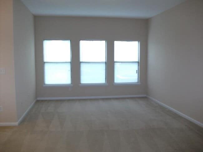 Building Photo - 9 Hannah Cole Dr