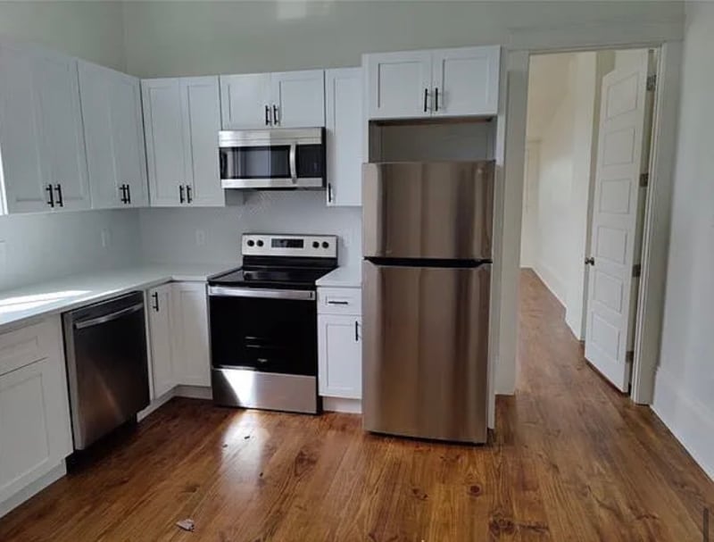 Building Photo - 1841 St Ann St.