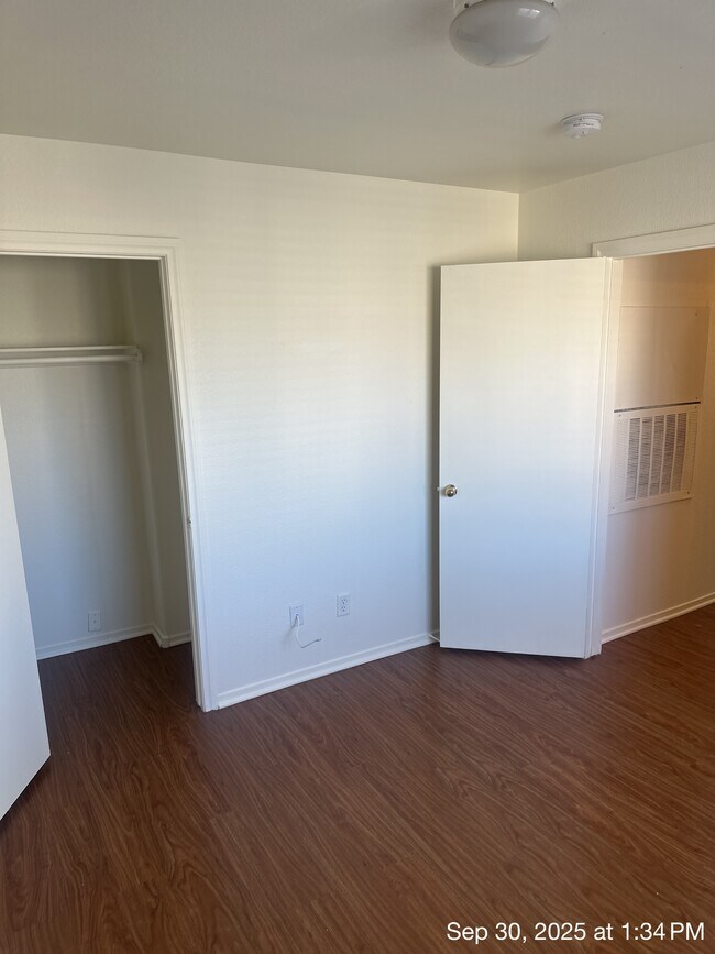 Building Photo - 9914 Keephills St