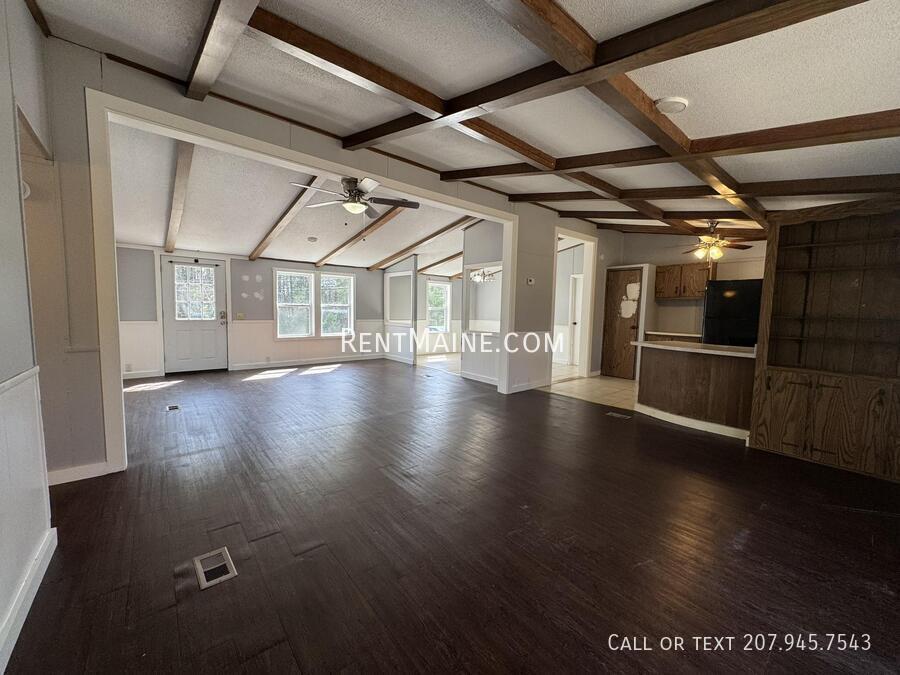 Building Photo - 92 Park Dr