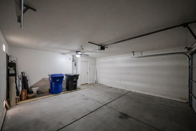 Building Photo - 16034 W Winchcomb Dr