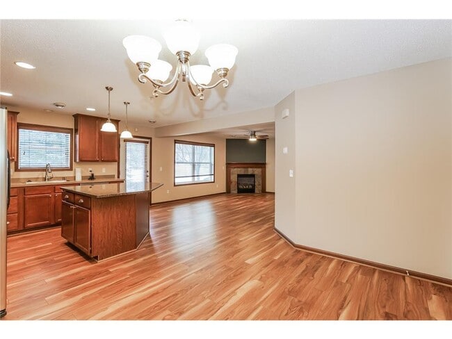 Building Photo - 15640 60th Ave N