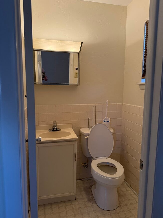 Building Photo - Wellston Property