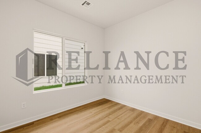 Building Photo - 202 N Gowen St