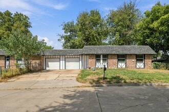 Building Photo - 3709 E 27th Pl