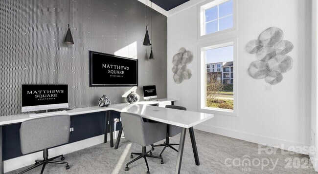 Building Photo - 4010 Waiting St