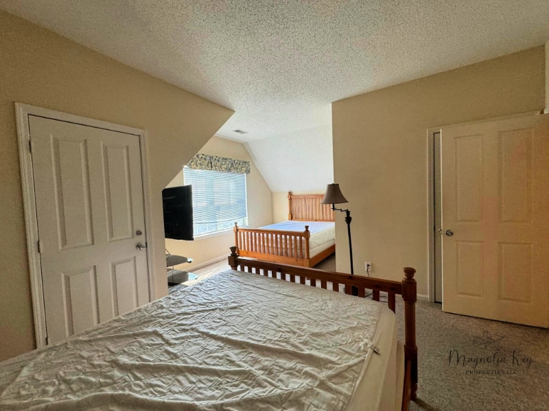 Building Photo - 4578 Girvan Dr