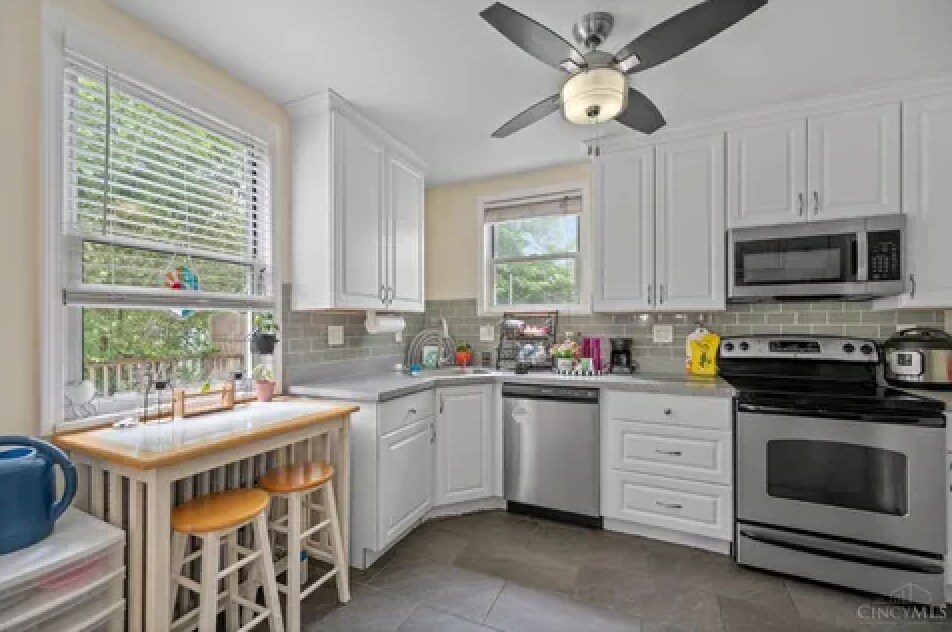 Building Photo - 1 Dewitt St