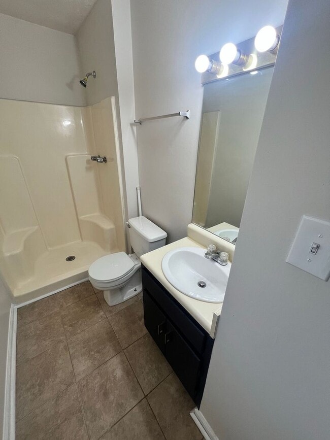 Building Photo - 3125-3127 Sarah Lou Drive