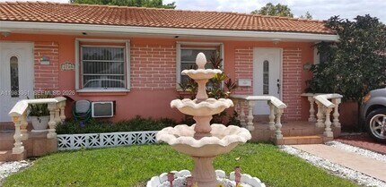 Building Photo - 2787 SW 34th Ct