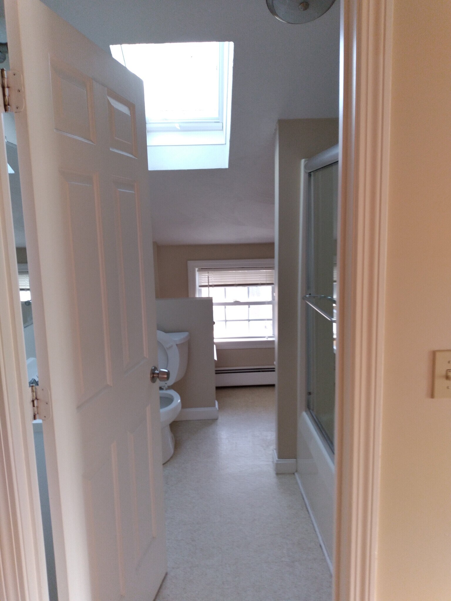 Bath with full tub/shower - 43B Sherman Ave
