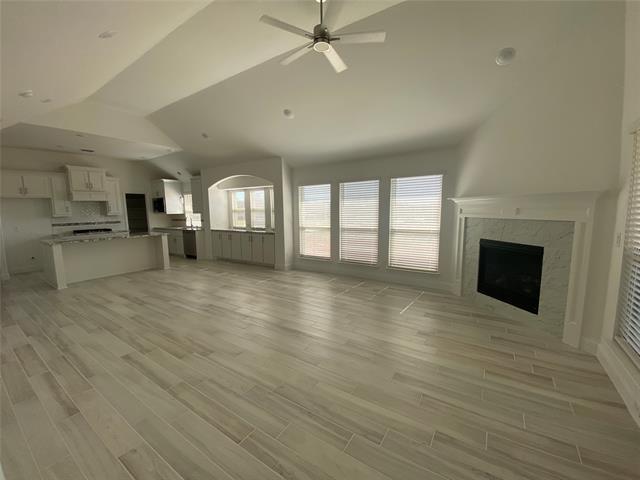 Building Photo - 404 Sparrow Dr