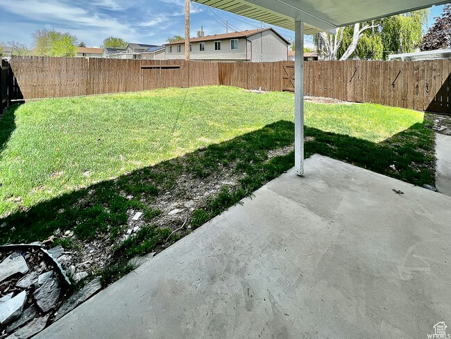 Building Photo - 202 W 2050 N