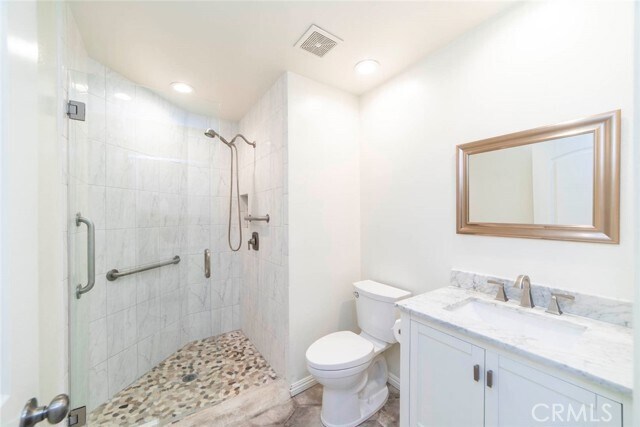 Building Photo - 20 Sirius