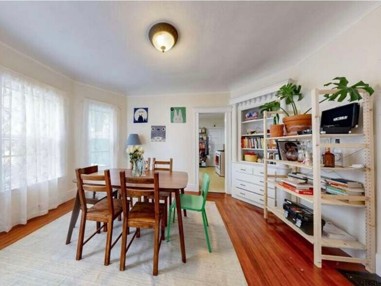 Building Photo - 99 Kidder Ave