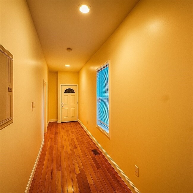 Building Photo - 7 North Ave