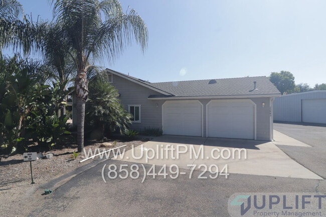 Building Photo - 22845 Vista Ramona Rd