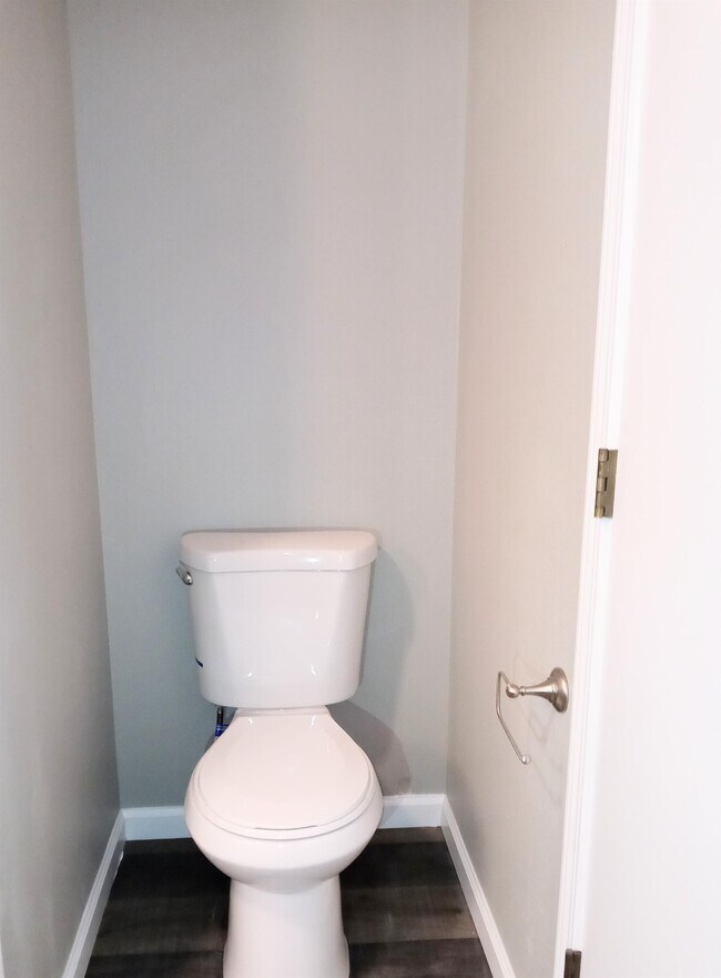 Building Photo - 3614 SW Skyline Pkwy