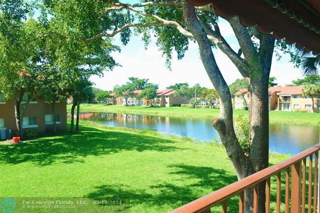 Building Photo - 1162 Lake Terry Dr