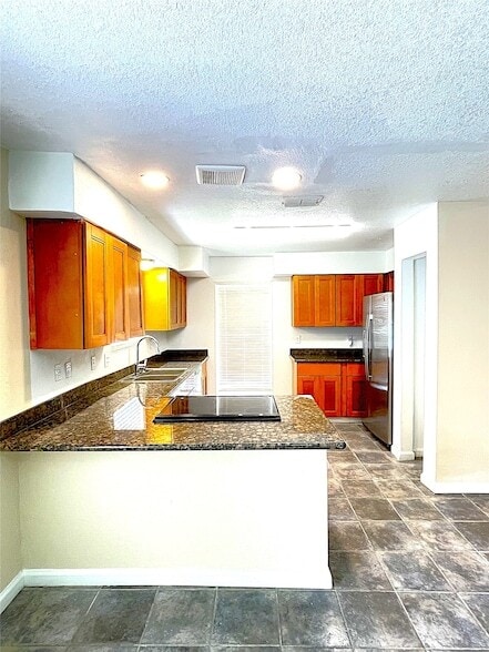 Building Photo - 316 Rabbit Trail