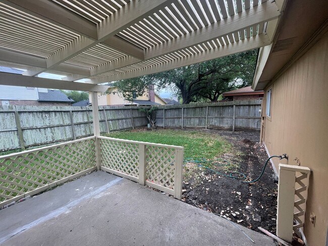 Building Photo - 5217 Tartan Dr