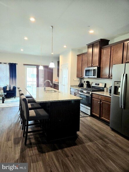 Building Photo - 430 Paperbark Sq