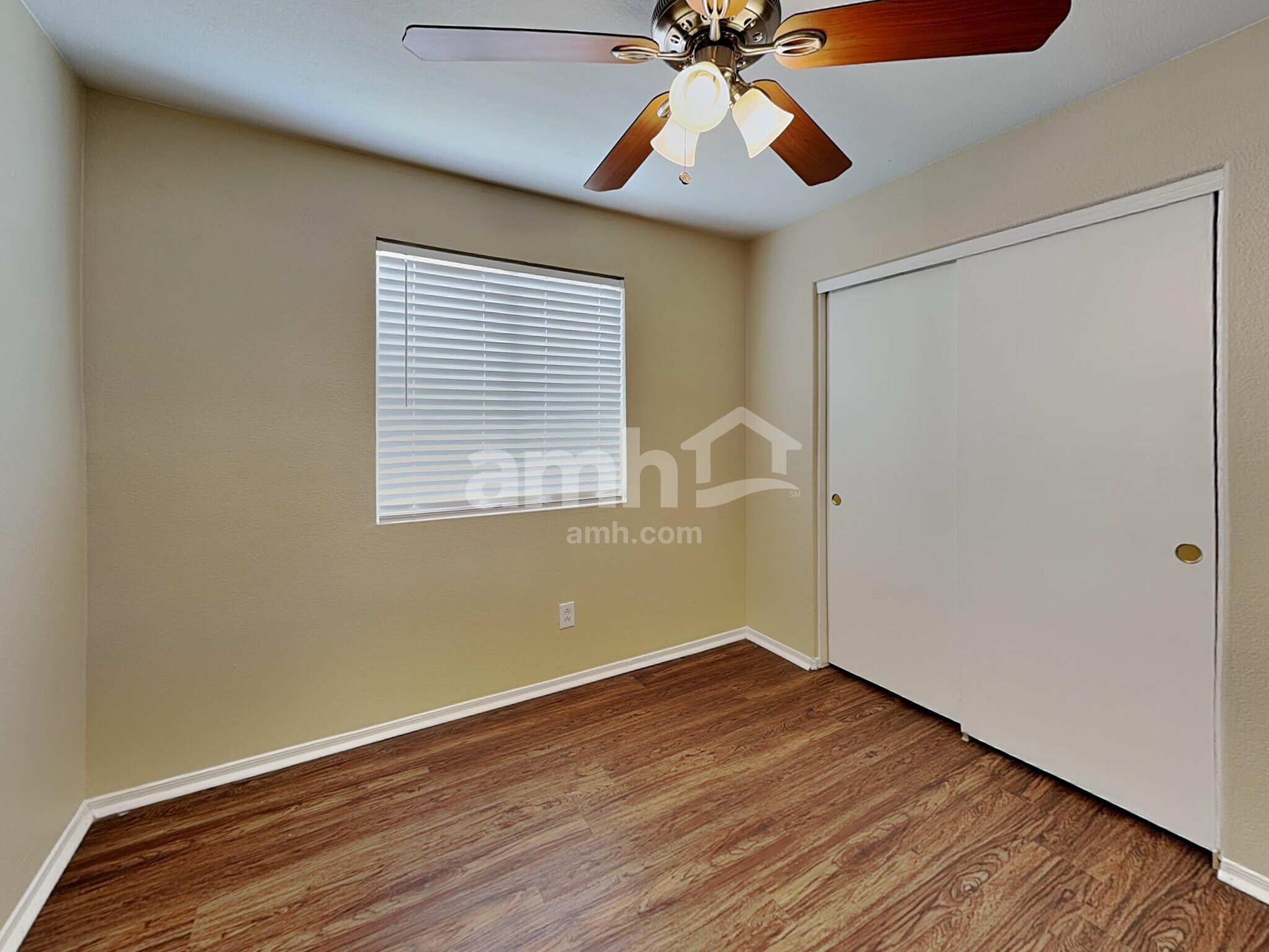 Building Photo - 7926 N 54th Dr