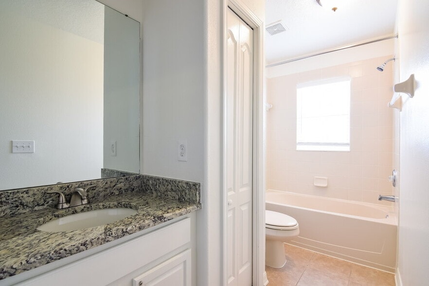 Building Photo - 8574 Deer Chase Dr