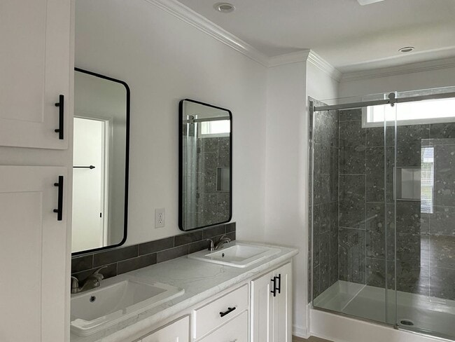 Building Photo - 748 Arbor Estates Way
