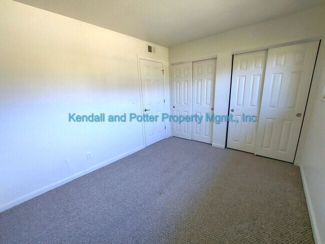 Building Photo - Charming 2BD | 1BA Condo Near Capitola Village & Beach