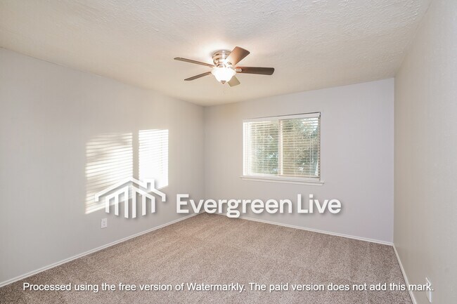 Building Photo - 11731 Yearling Dr