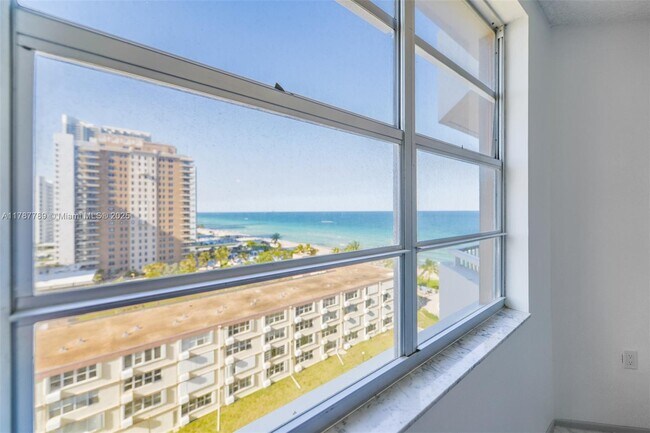 Building Photo - 1950 S Ocean Dr