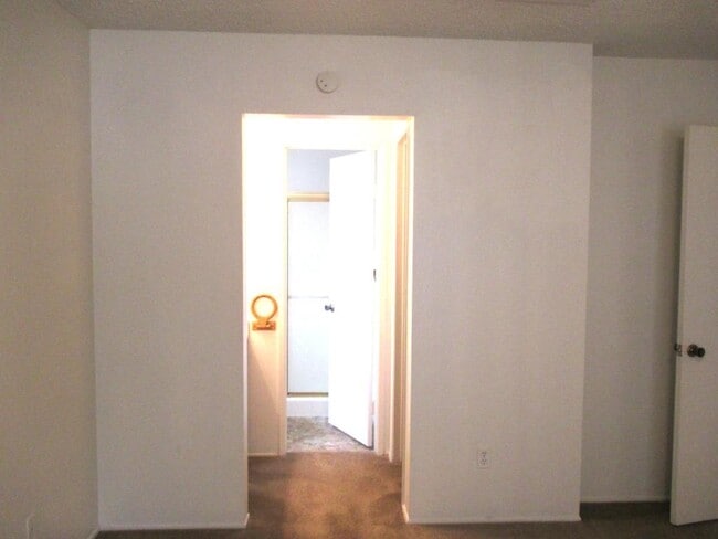 Building Photo - 1867 Pueblo Dr.