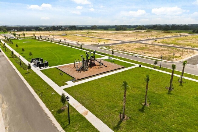 Building Photo - 17055 Haggerty Hollow Dr