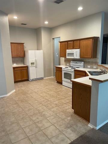 Building Photo - 5413 Chinkapin Ln