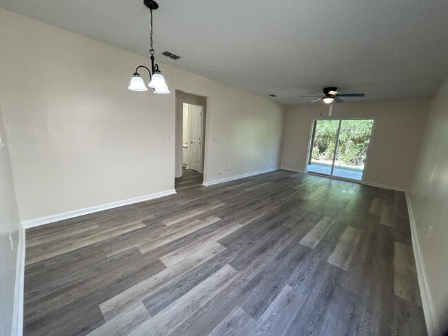 Building Photo - Condo for Rent