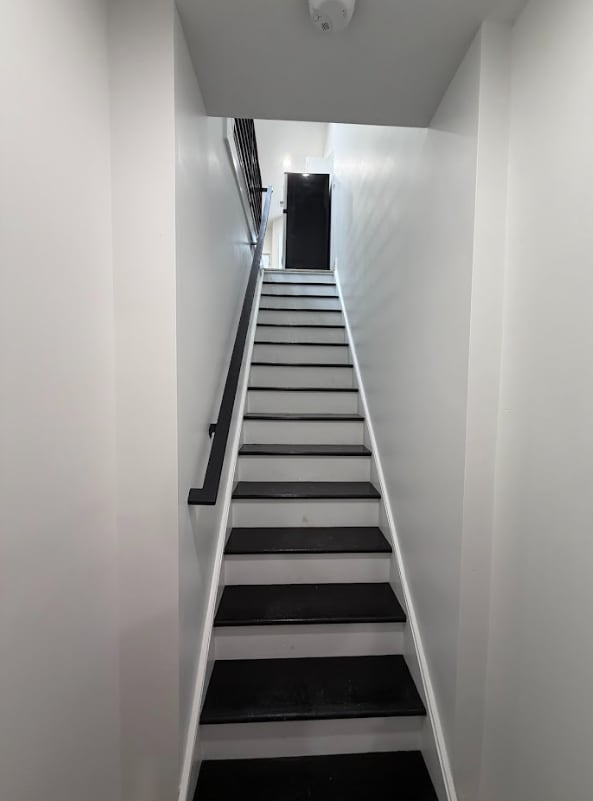 Building Photo - 5108 Hadfield St