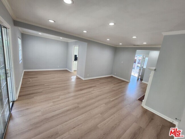 Building Photo - 12549 Barbara Ann St