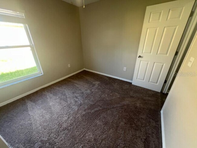 Building Photo - 30936 Burleigh Dr