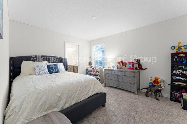 Building Photo - 12128 Illustration Dr