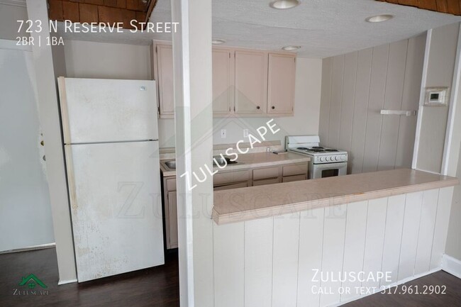 Building Photo - Free First Month Rent Special….723 N. Rese...