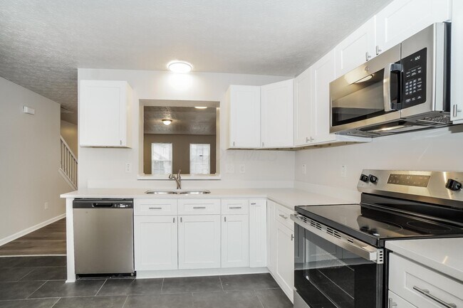 Building Photo - 7287 Candlestone Dr