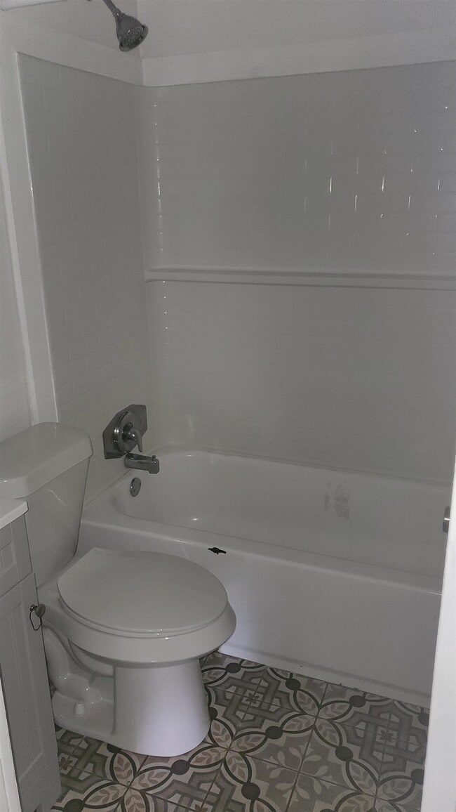 Building Photo - 543 Okaloosa St