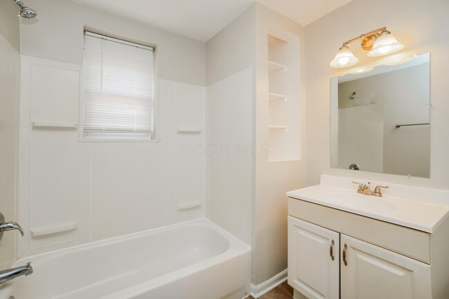 Building Photo - 3566 4th Ave