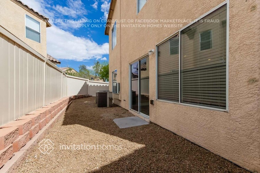 Building Photo - 8433 Walker Gardens Pl